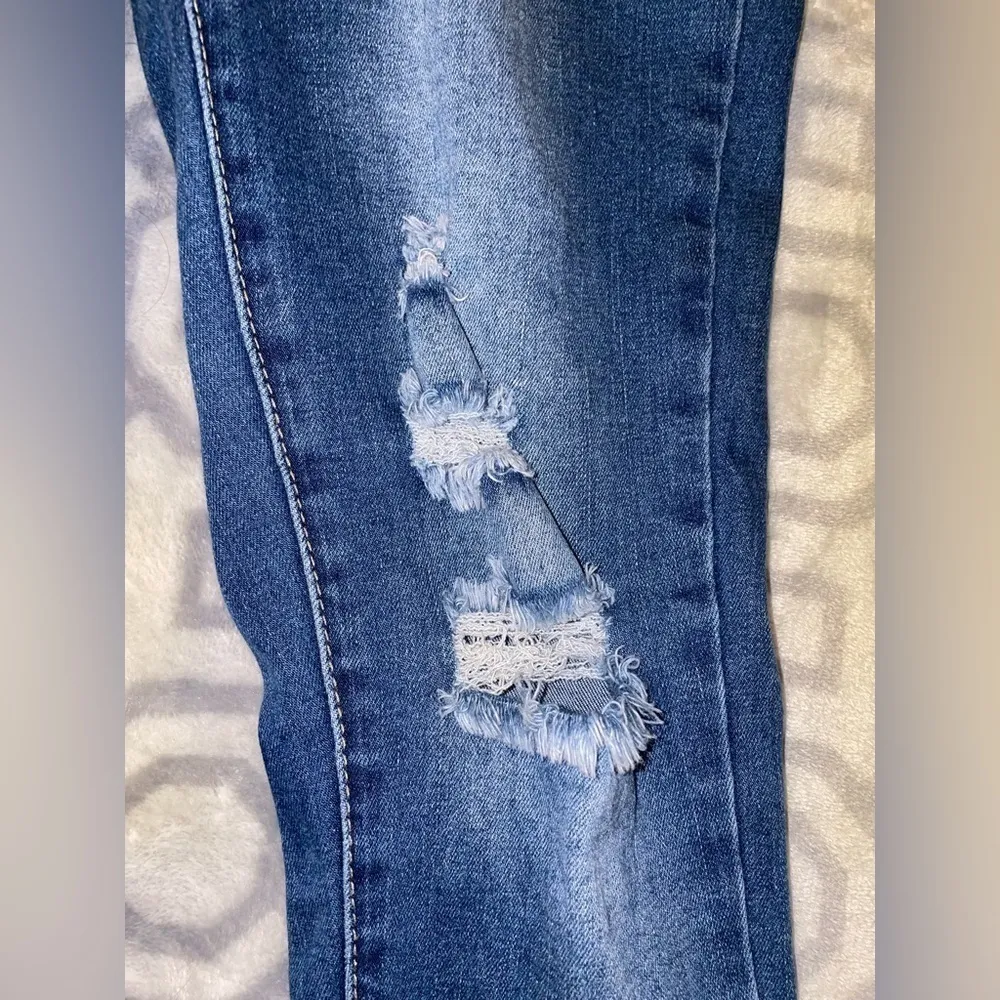 Gogo Jeans USA Cropped Skinny Distressed Jeans 3 - Image 4