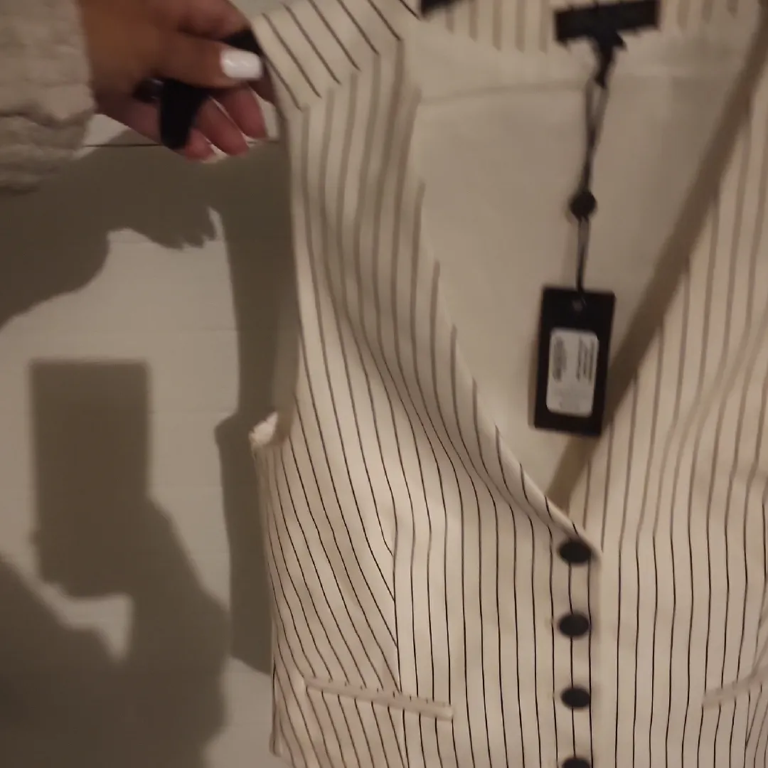 Rag & Bone White Pinstripe Priya Ponte Buttoned Vest Top Size 8 - Image 6