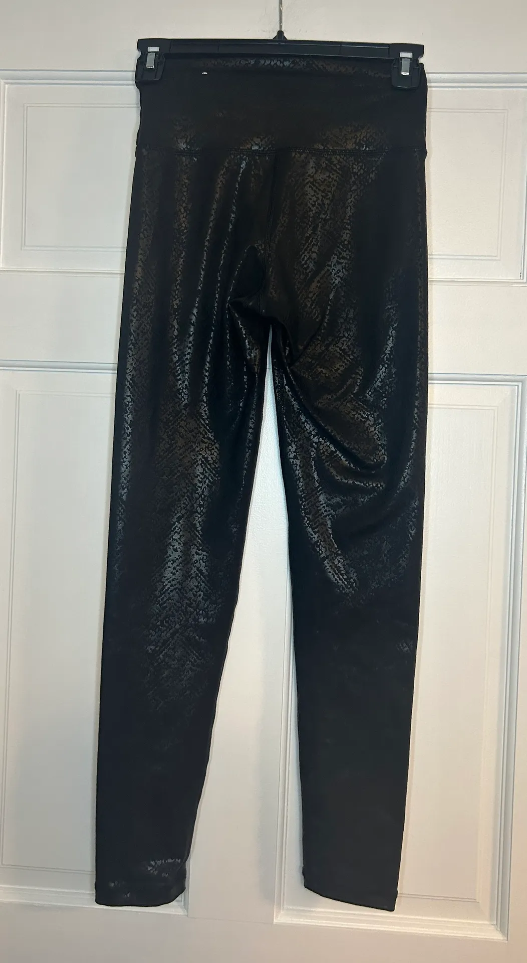 Offline Black Leggings - Image 4