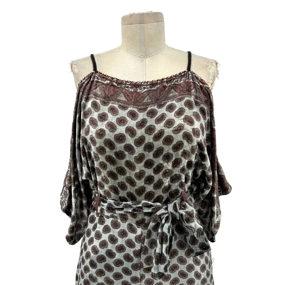 Anthropologie Bl-nk London Jumpsuit Paisley Velvet Cold Shoulder Gray Size Small - Image 2