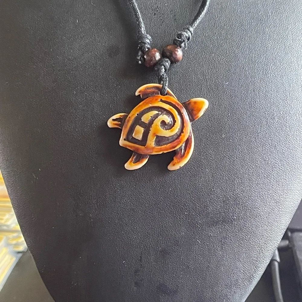 Elegant sea turtle necklace - Image 7