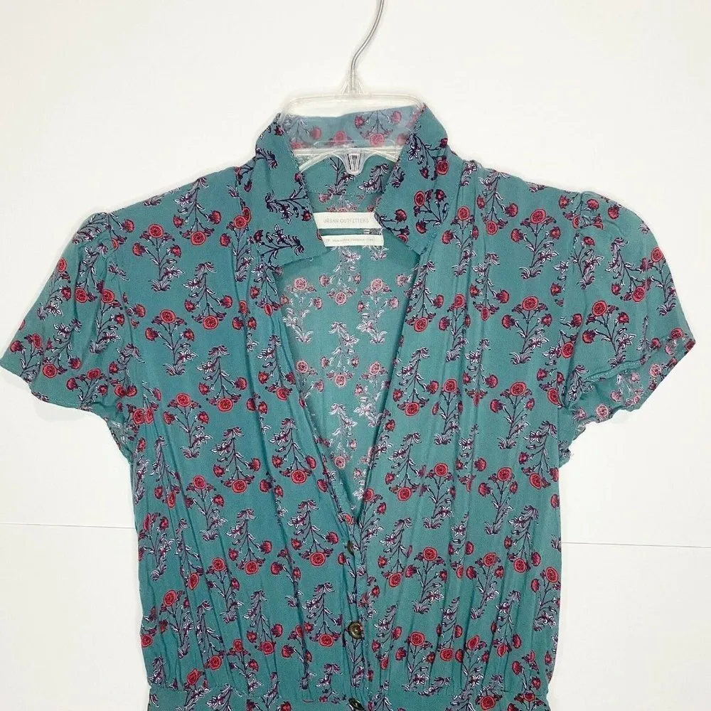 Urban Outfitters XS Floral Button Up Romper Cap Sleeve 2” Inseam Dark Teal Red - Image 2