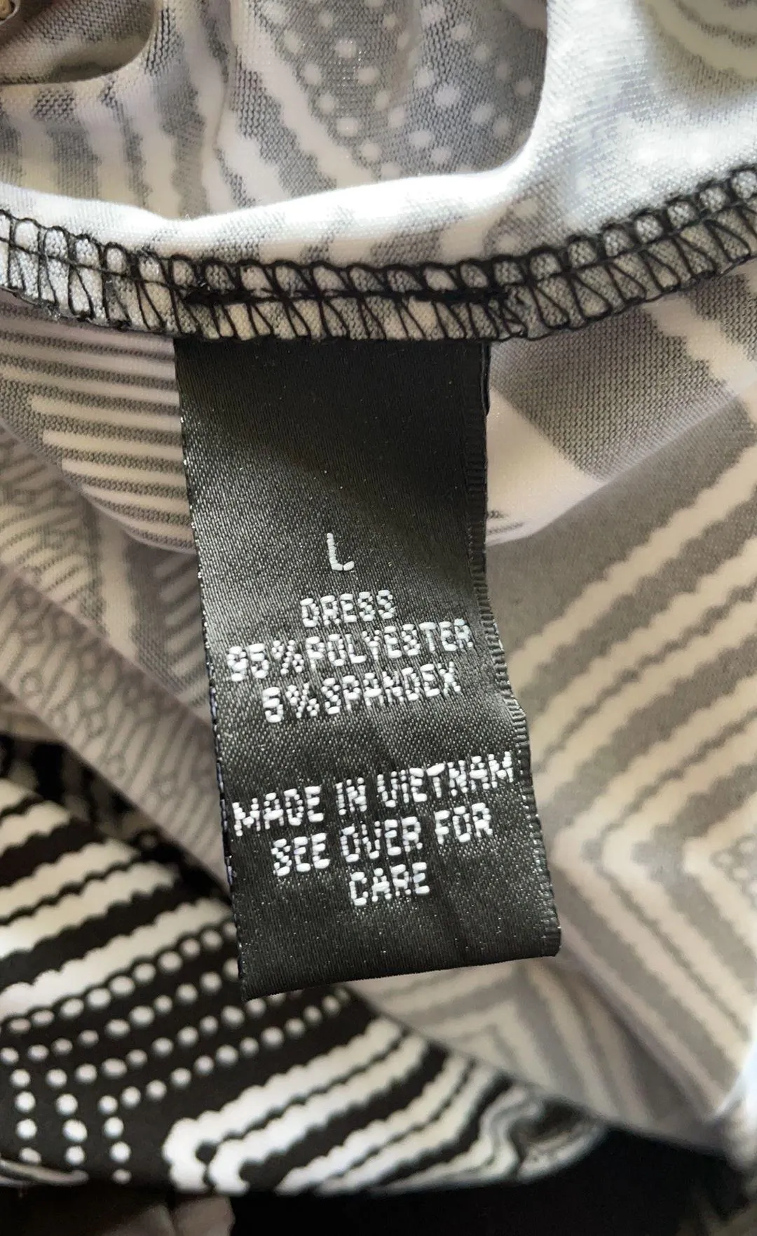 AB Studio Chevron Print Maxi Dress - Image 6