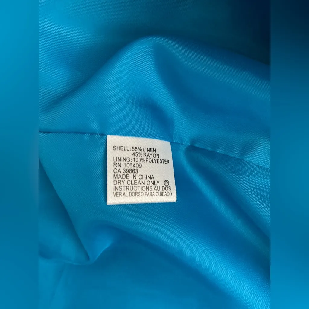 TAHARI Linen blend blazer 💙💙PLUS size 💙 - Image 8