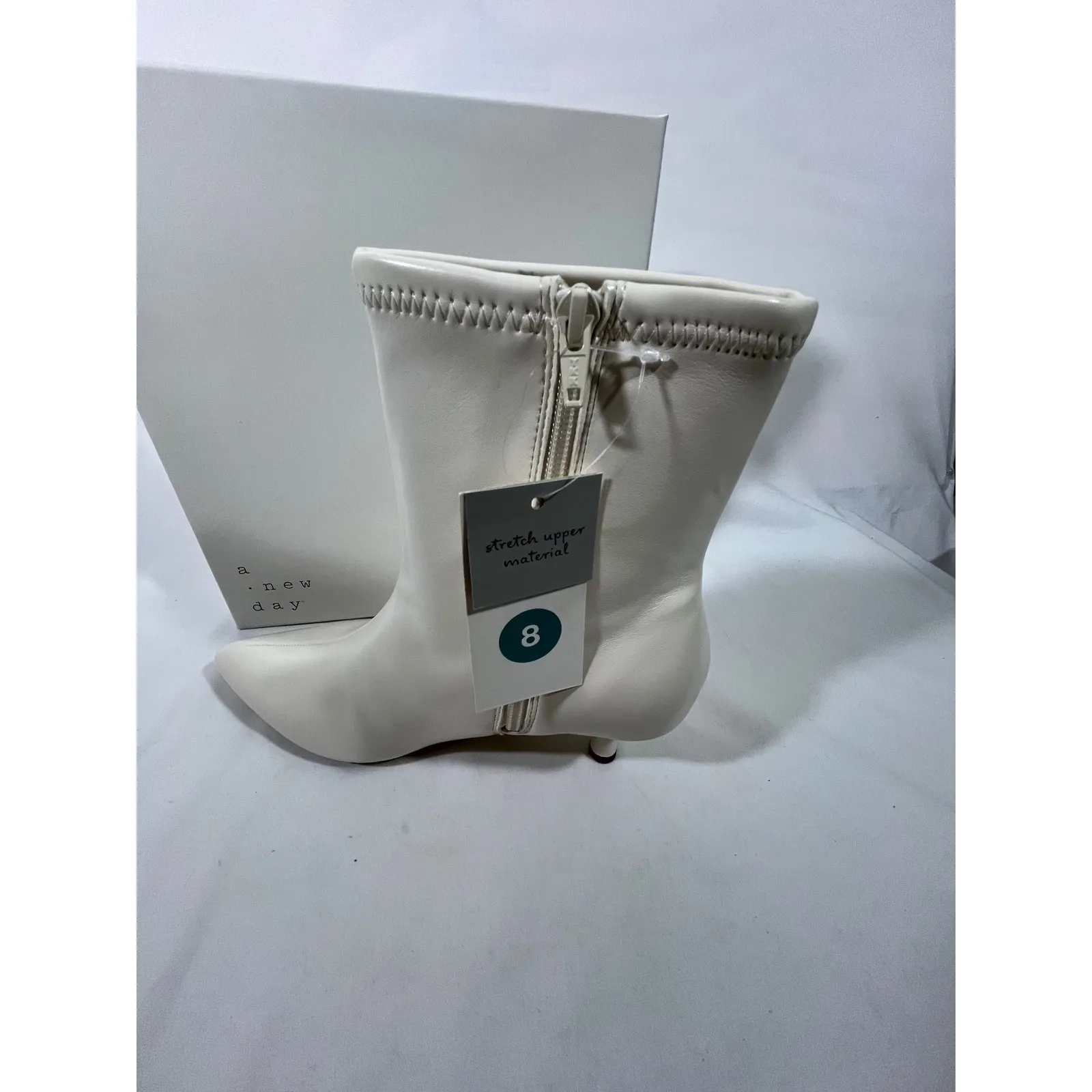 A New Day Womens Ivory Ankle Boots Lonnie Pointed Toe Kitten Heel Classic Sz 8 - Image 2