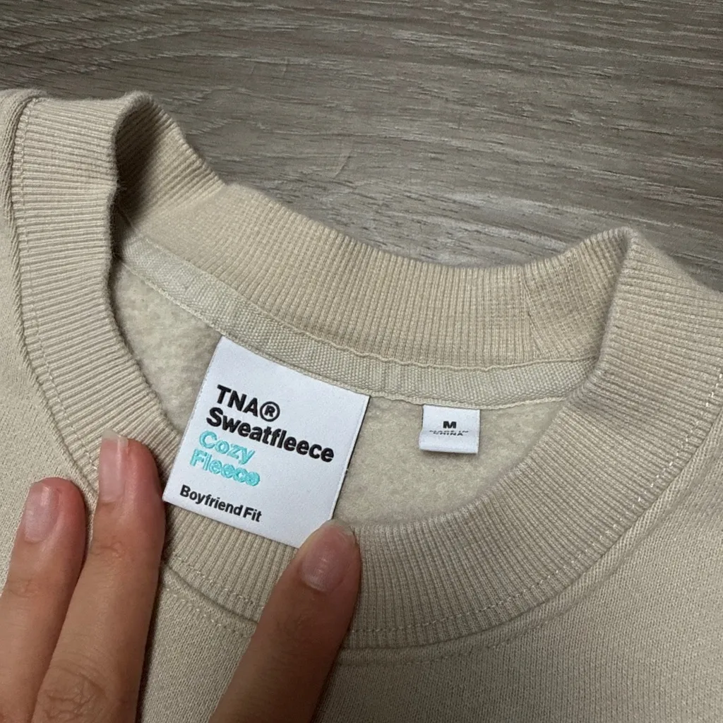 TNA Aritzia Sweatfleece Cozy Fleece Boyfriend Fit Crewneck Sweater - Image 5