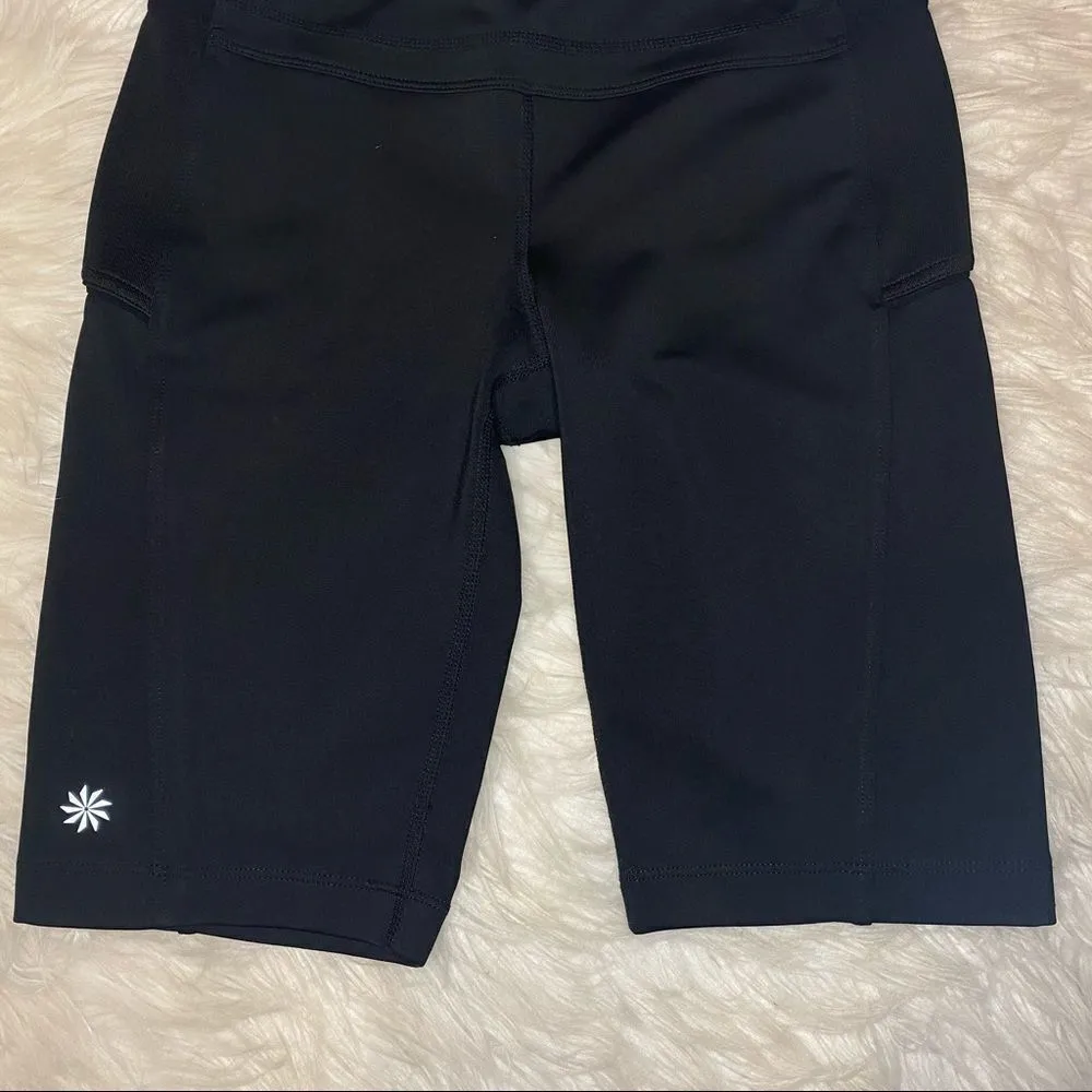 Athleta Presto Bermuda compression shorts - Image 4