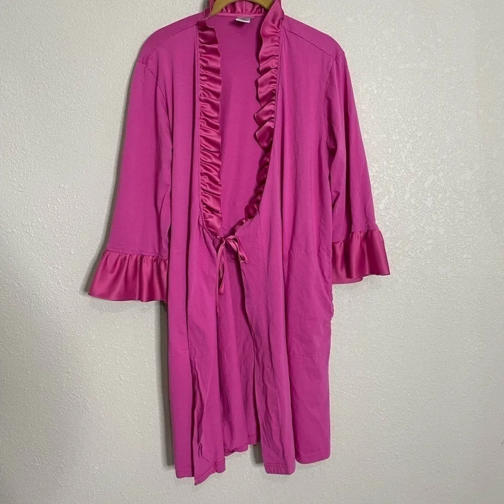 NATORI Pink Ruffle Satin Robe Small - Image 3