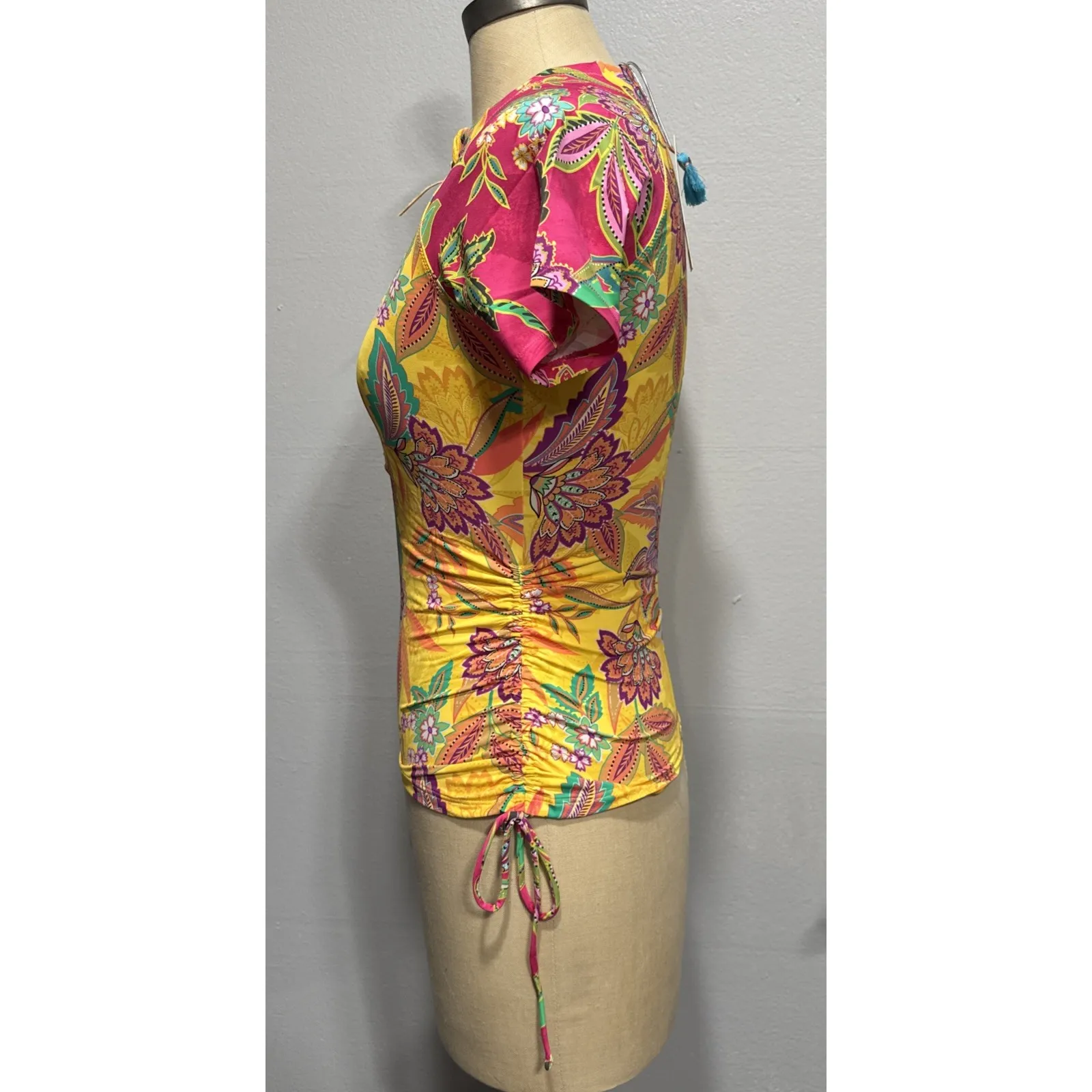 Johnny Was JWLA Sunshine and Flamingo Drawstring Surf Swim Shirt XS Yellow - Image 4