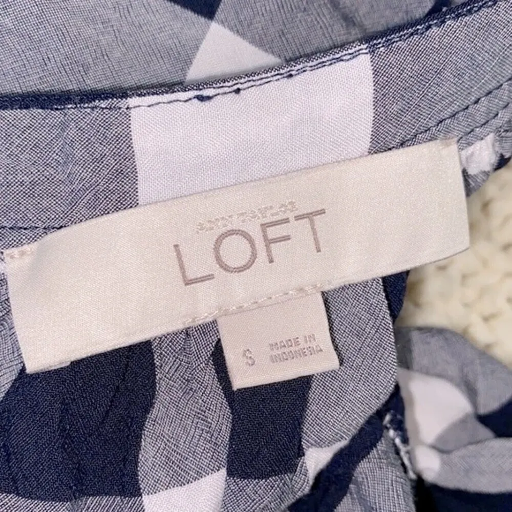 Ann Taylor LOFT checkered top size small - Image 5