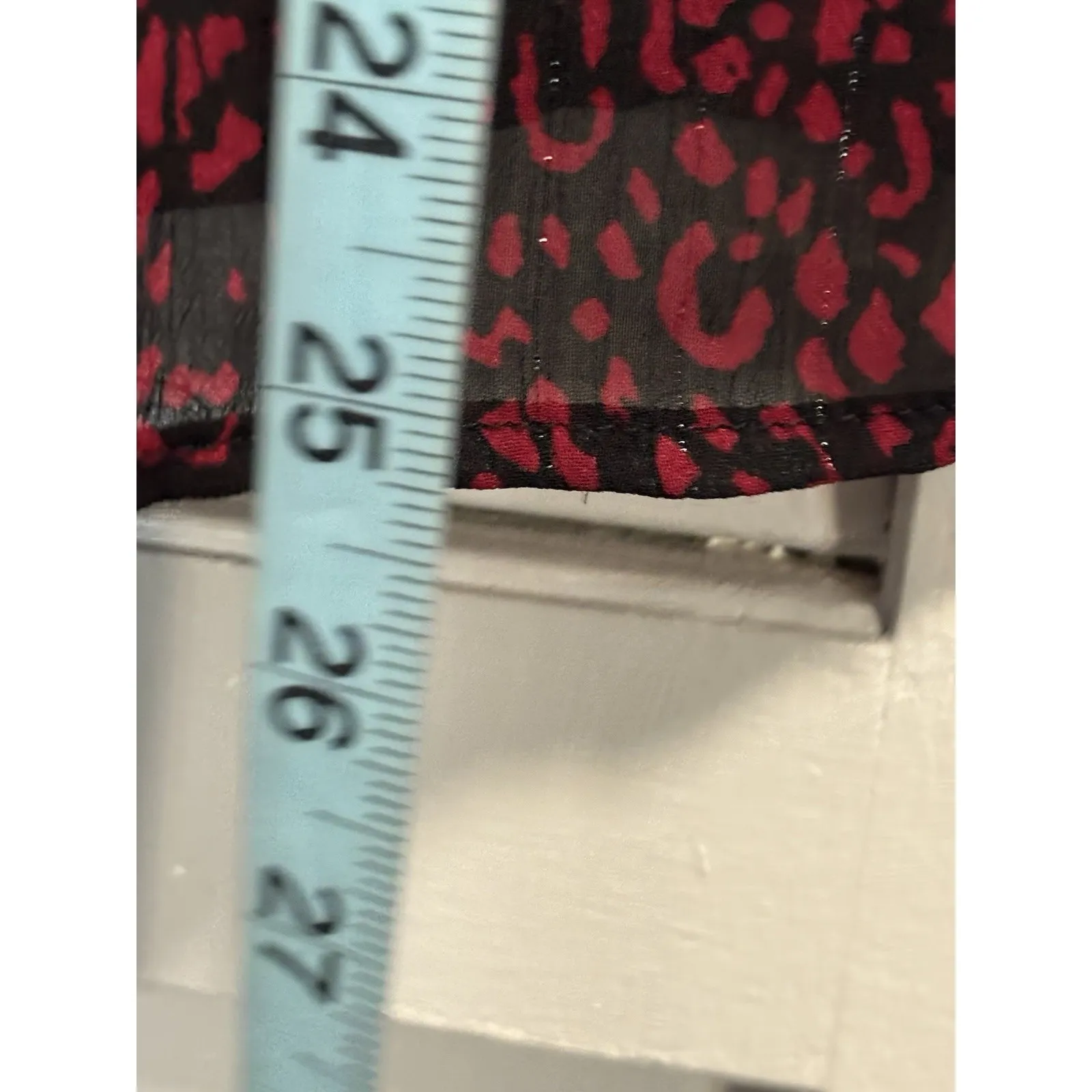 Haver Red/Blk Cheetah Long Sleeve Chiffon Blouse‎ V/Tie Neck Size S Smocked Boho Black - Image 4