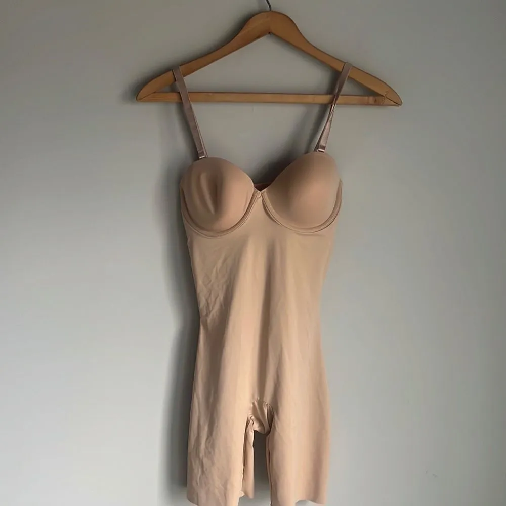 Assets by Spanx Women's Flawless Finish Strapless Cupped Midthigh Bodysuit Tan - Image 2