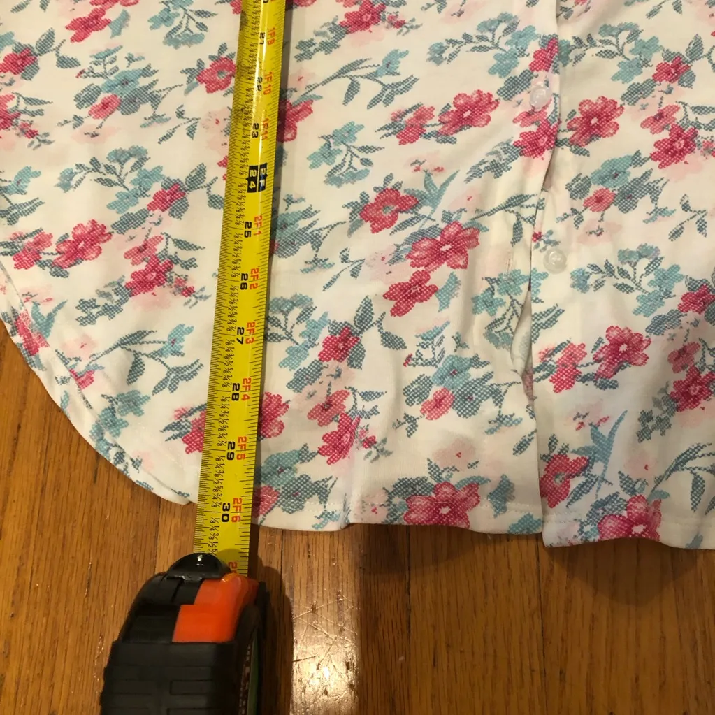 LuLaRoe | Valentina Floral Button Up Blouse | Roll Tab Sleeves | NWT Medium - Image 7