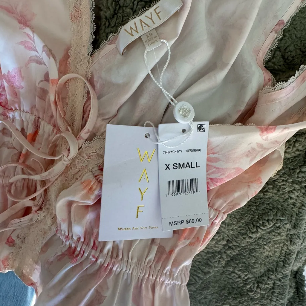 WAYF Pink Floral Lace Trim Satin Peplum Top – Size XS (NWT) - Image 7