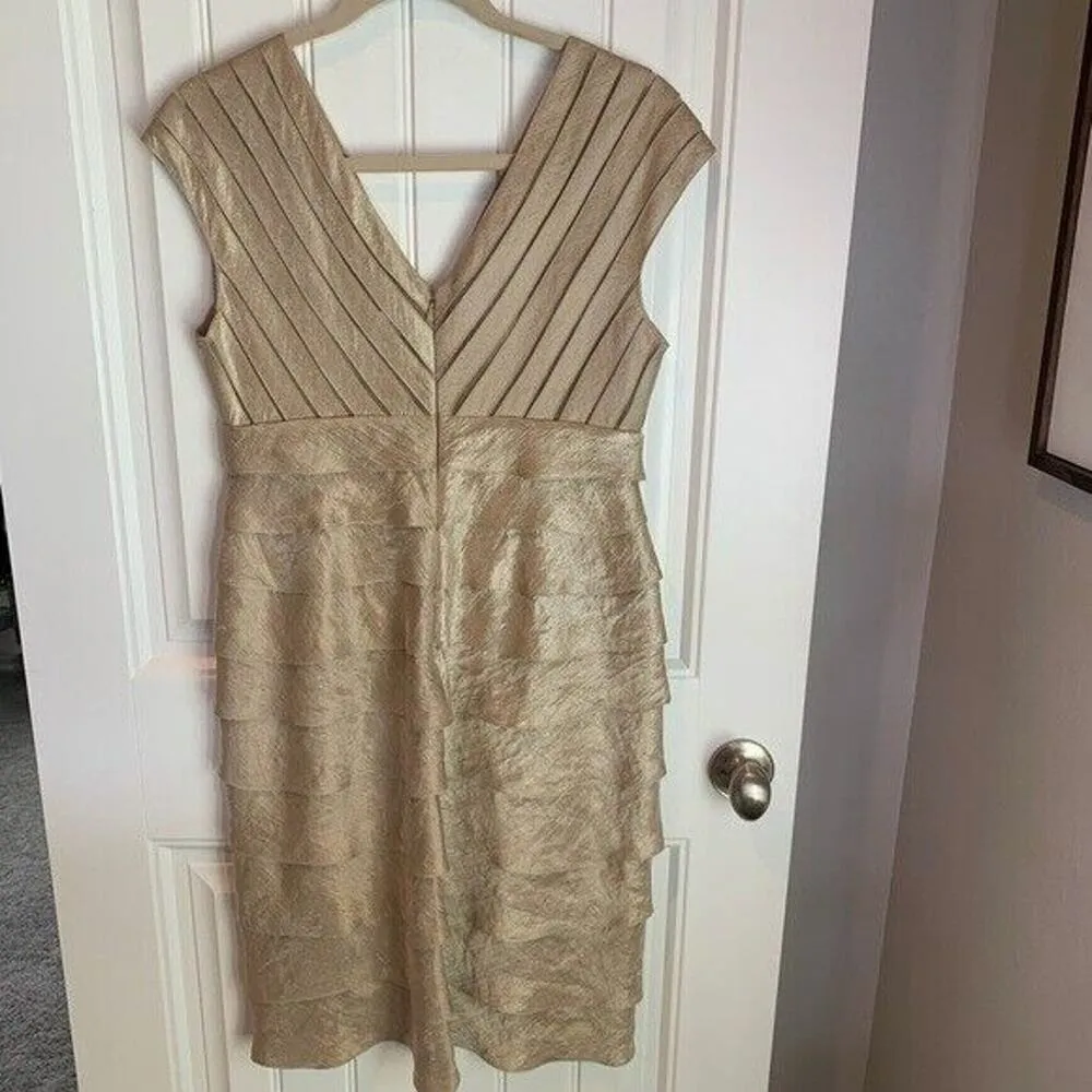 Adrianna Papell Size 8 Evening Cocktail Party Dress Cap Sleeve V-Neck Metallic - Image 6