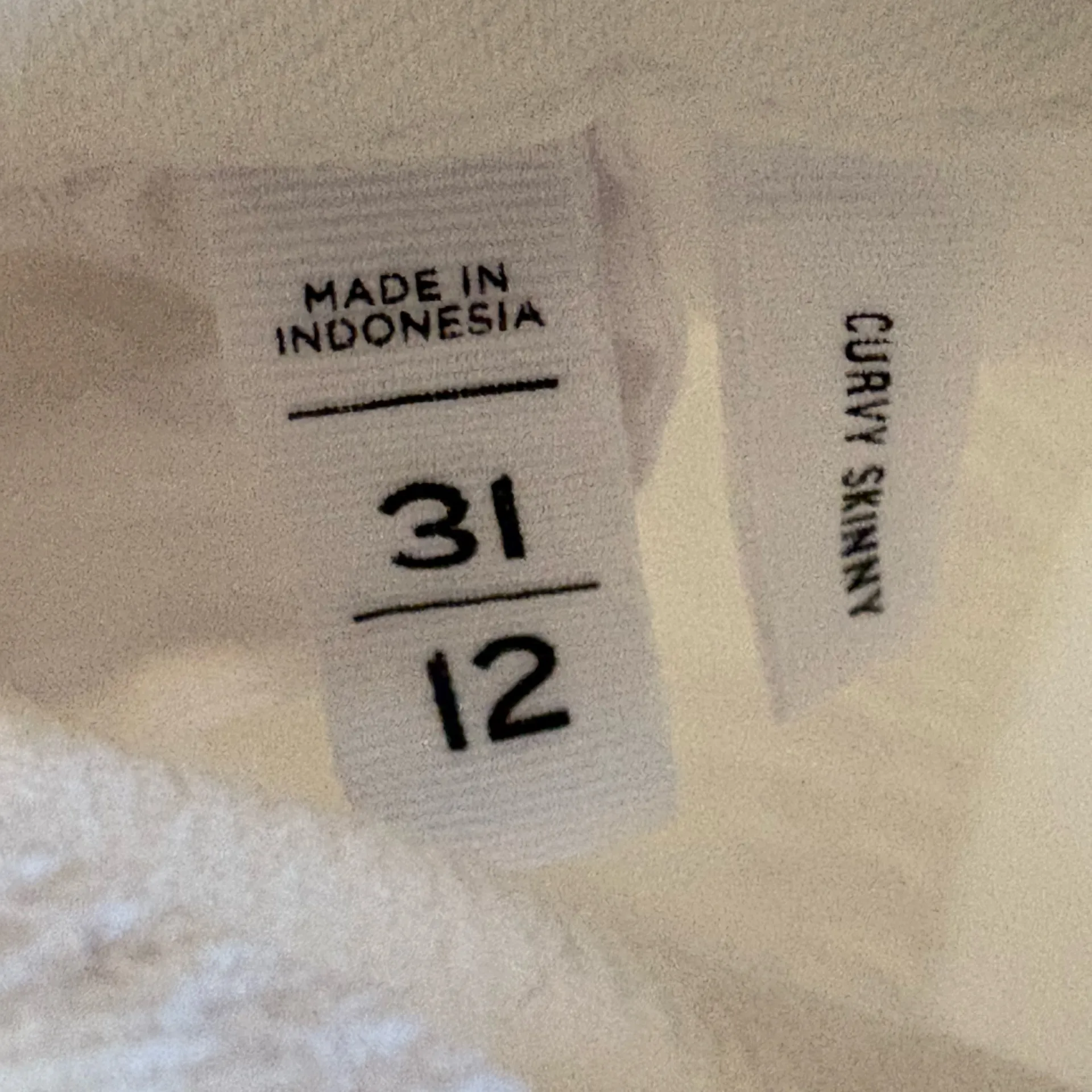 LOFT Women’s white denim skinny jeans, 12/31 - Image 2