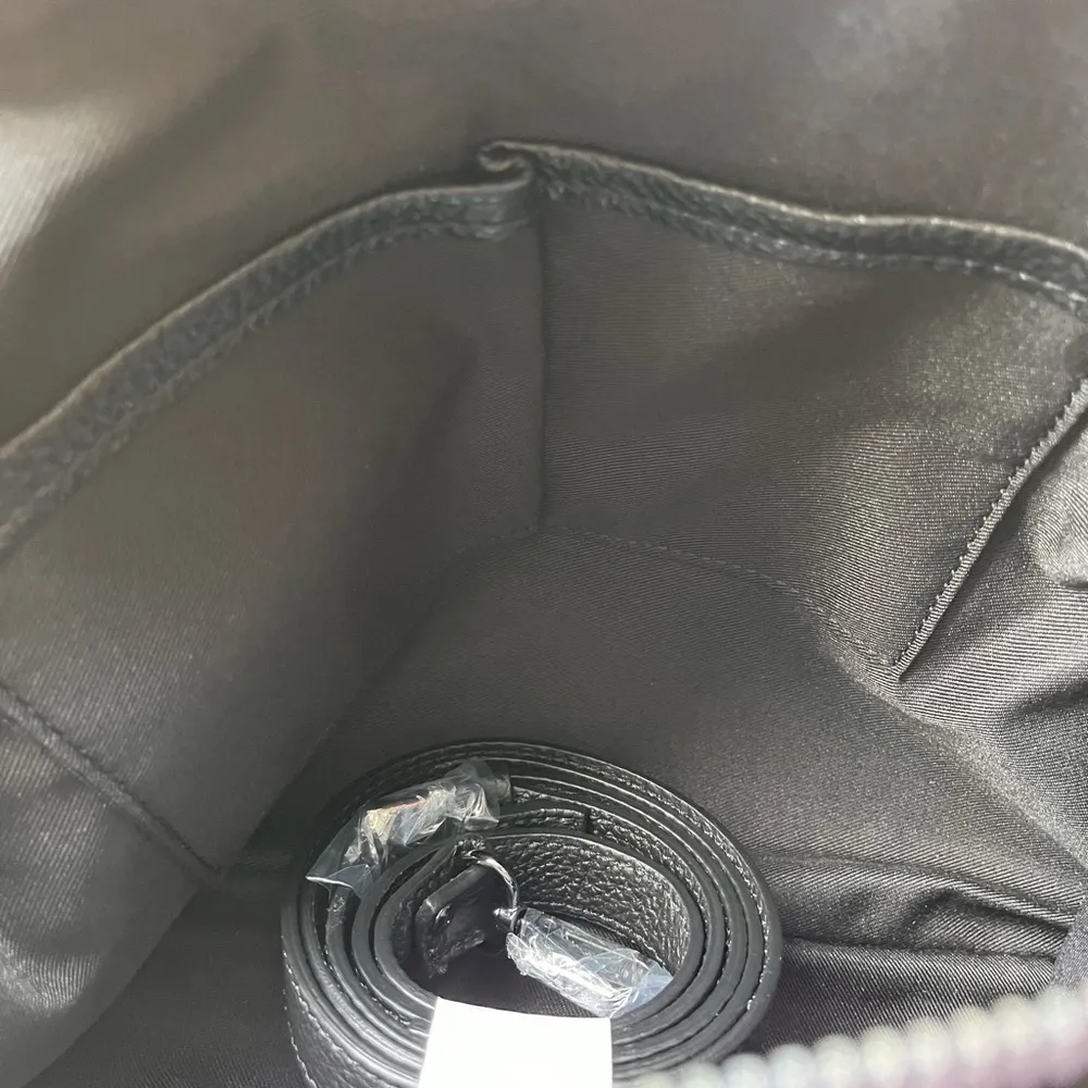 IO PELLE Black Skull Embossed Leather Crossbody Bag Made in Italy NWT - Image 7