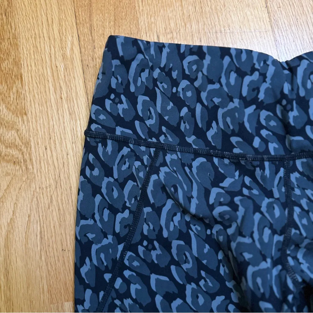 Sweaty Betty Power 7/8 Workout Leggings 24” Leopard Print Black Gray S GUC - Image 11