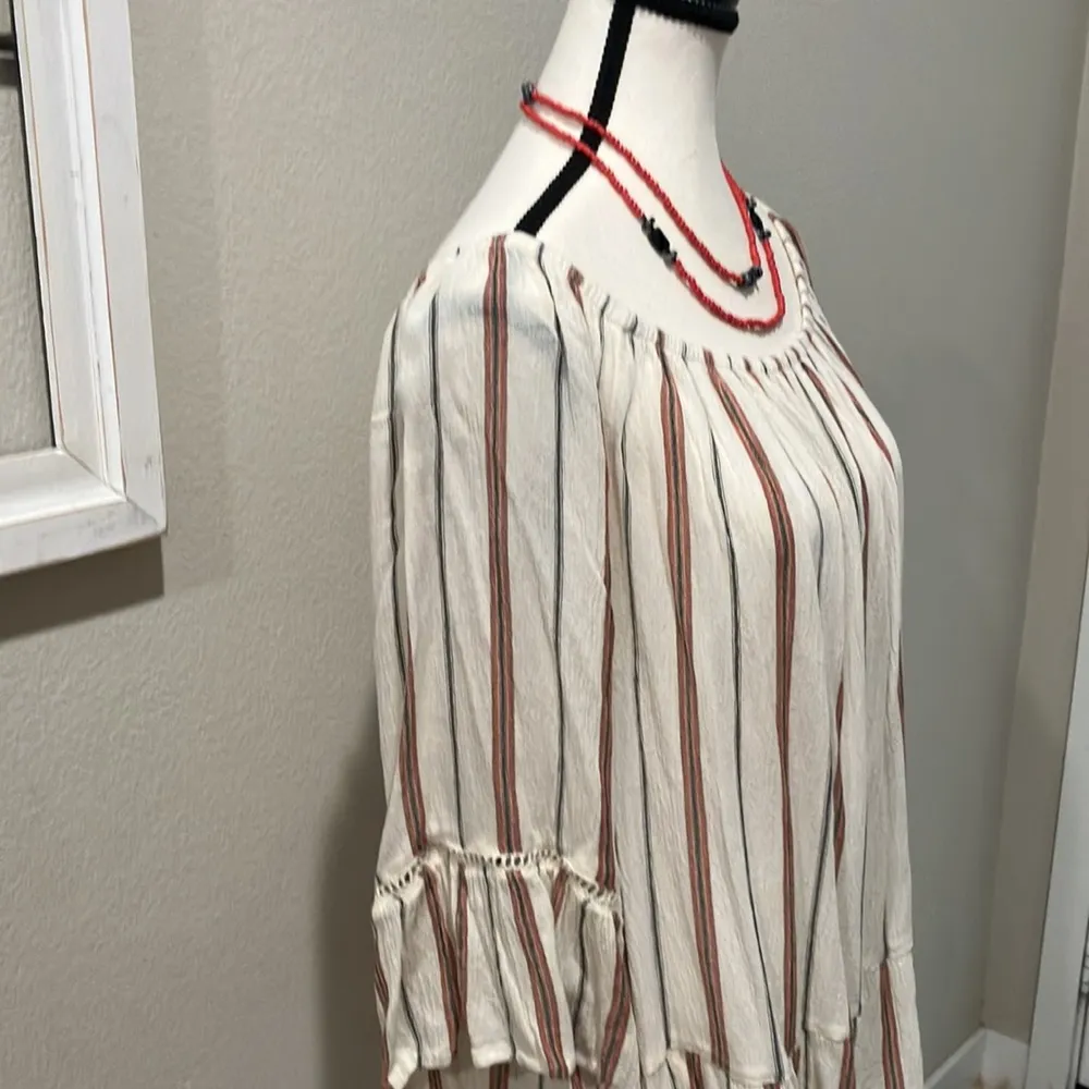 Mossimo striped off shoulder ruffle sleeves and bottom blouse 5G Red Size XL - Image 2