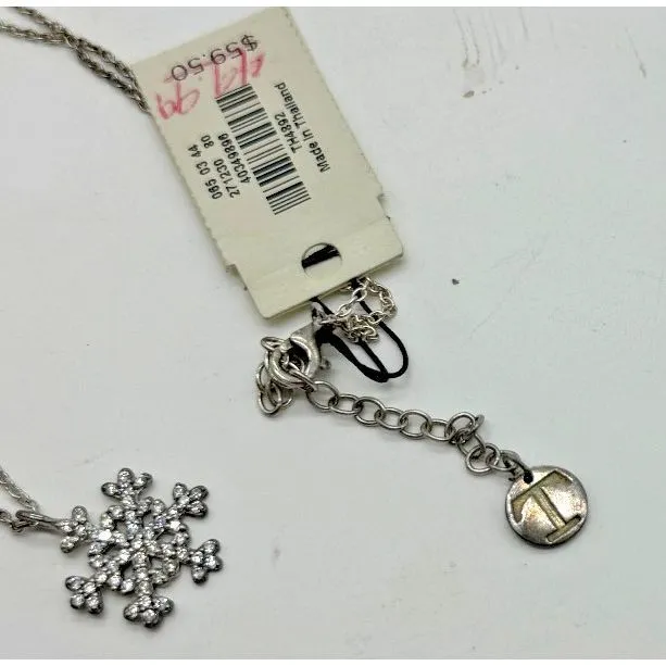 Talbots Snowflake Necklace Silver Tone Crystal‎ Pendant Holiday Jewelry New Tags - Image 5