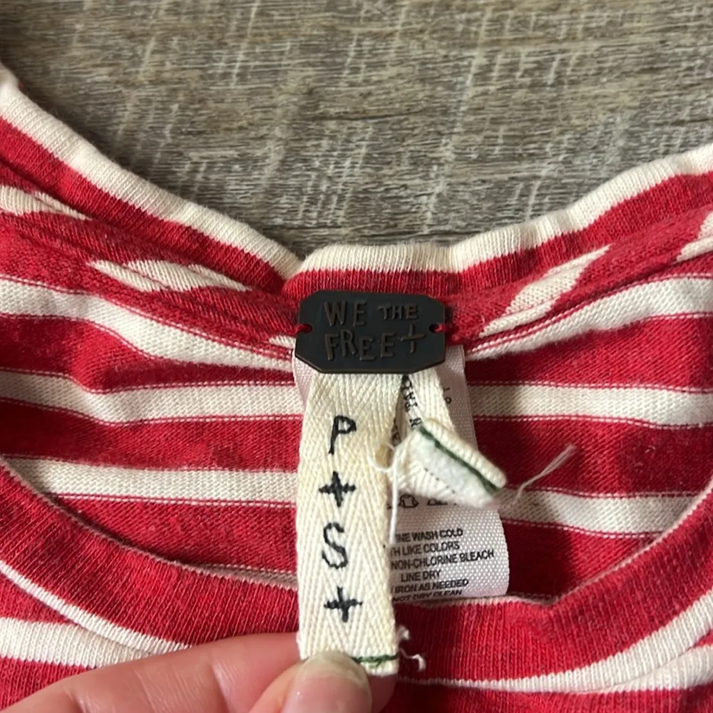 We The Free Madness Womens Muscle Tank Top Shirt Red & White Striped Small - Image 2