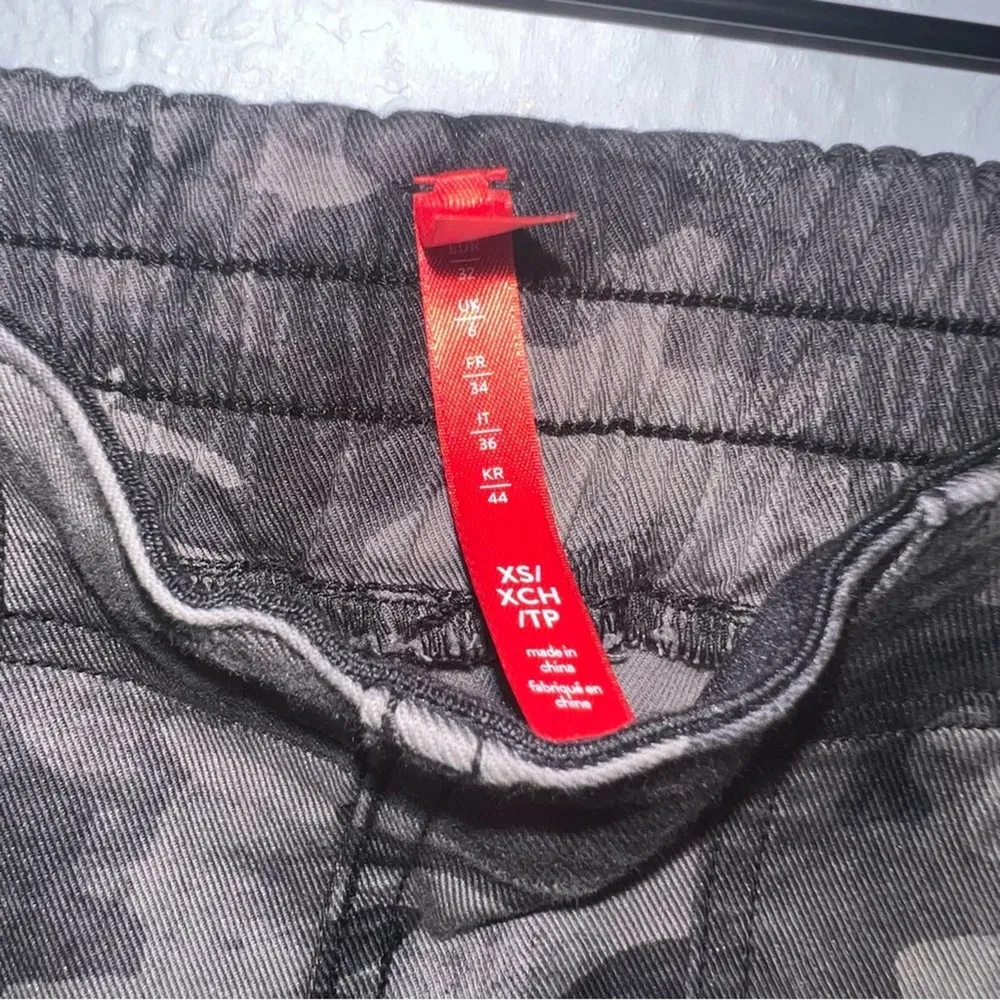 Spanx Stretch Twill Cargo Jogger - Image 14