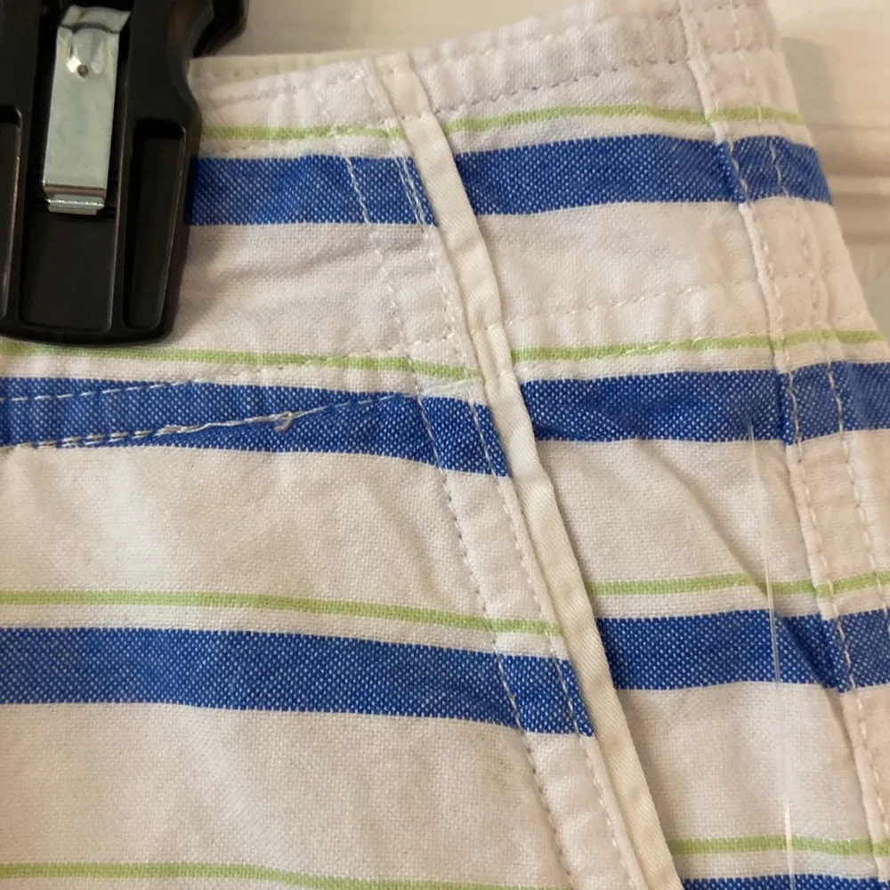 Columbia Shorts size 12 brand new with tag two front pockets and two back pocket - Image 3