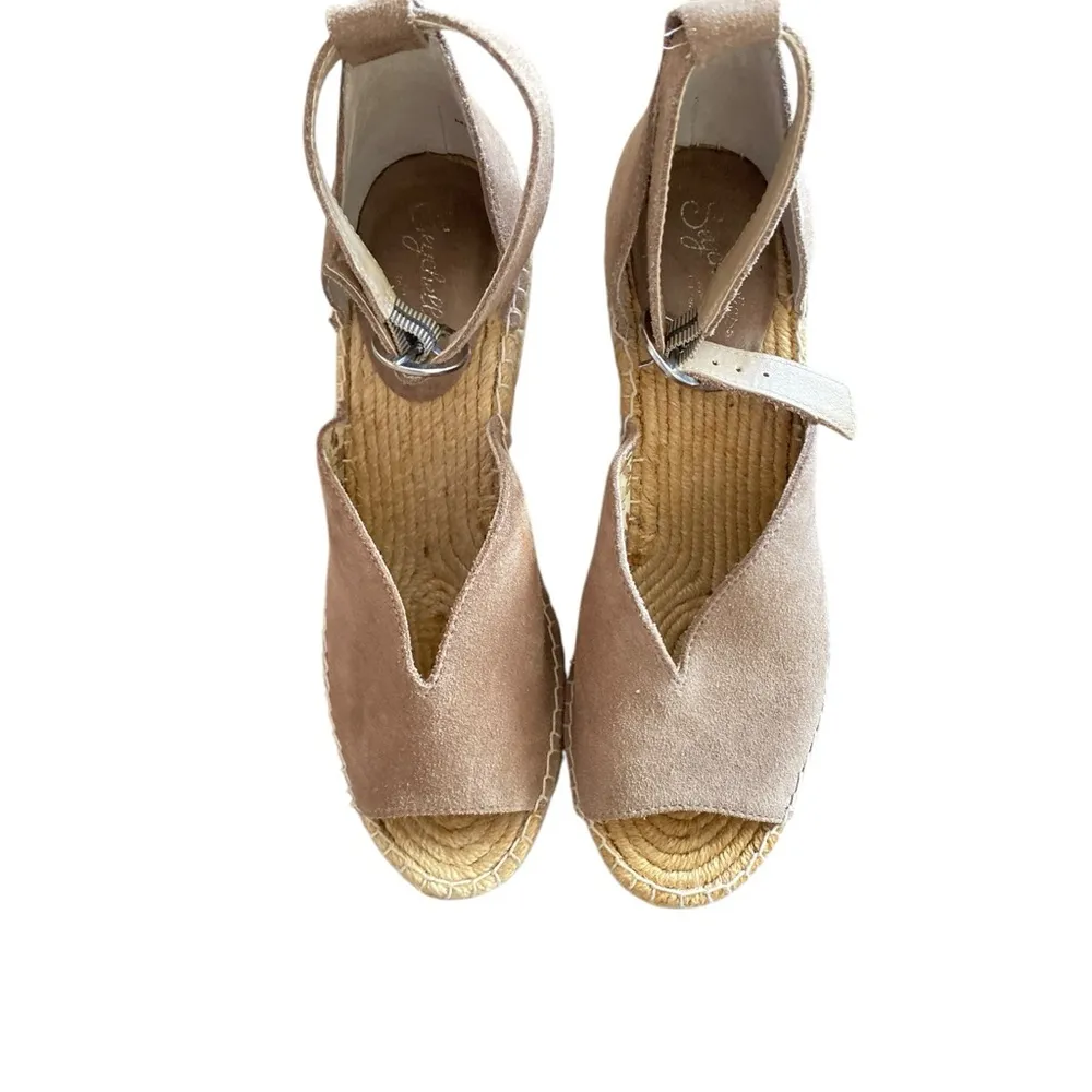 Seychelles Espadrille Wedge Suede Sandal
Women Size 6 - Image 2