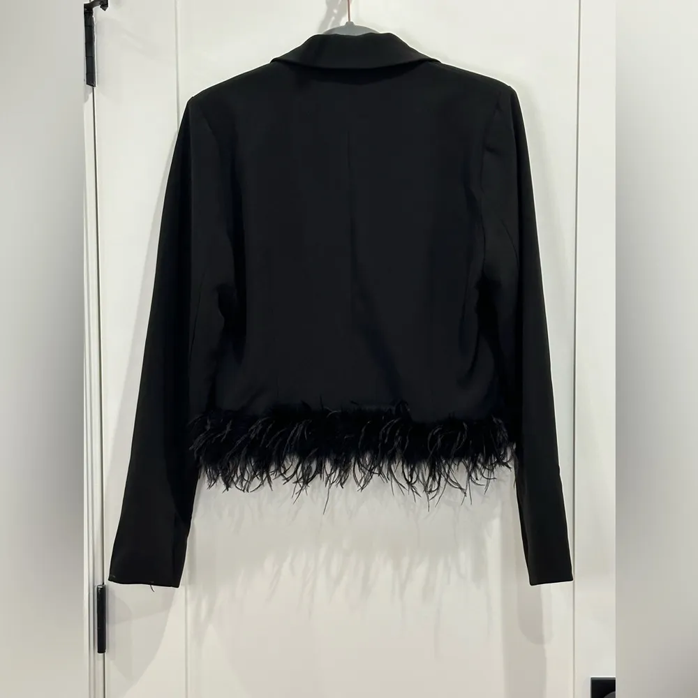 NWT Lulus Celebratory Sweetie Crop Blazer Large Black Feather New Years Eve Chic - Image 3