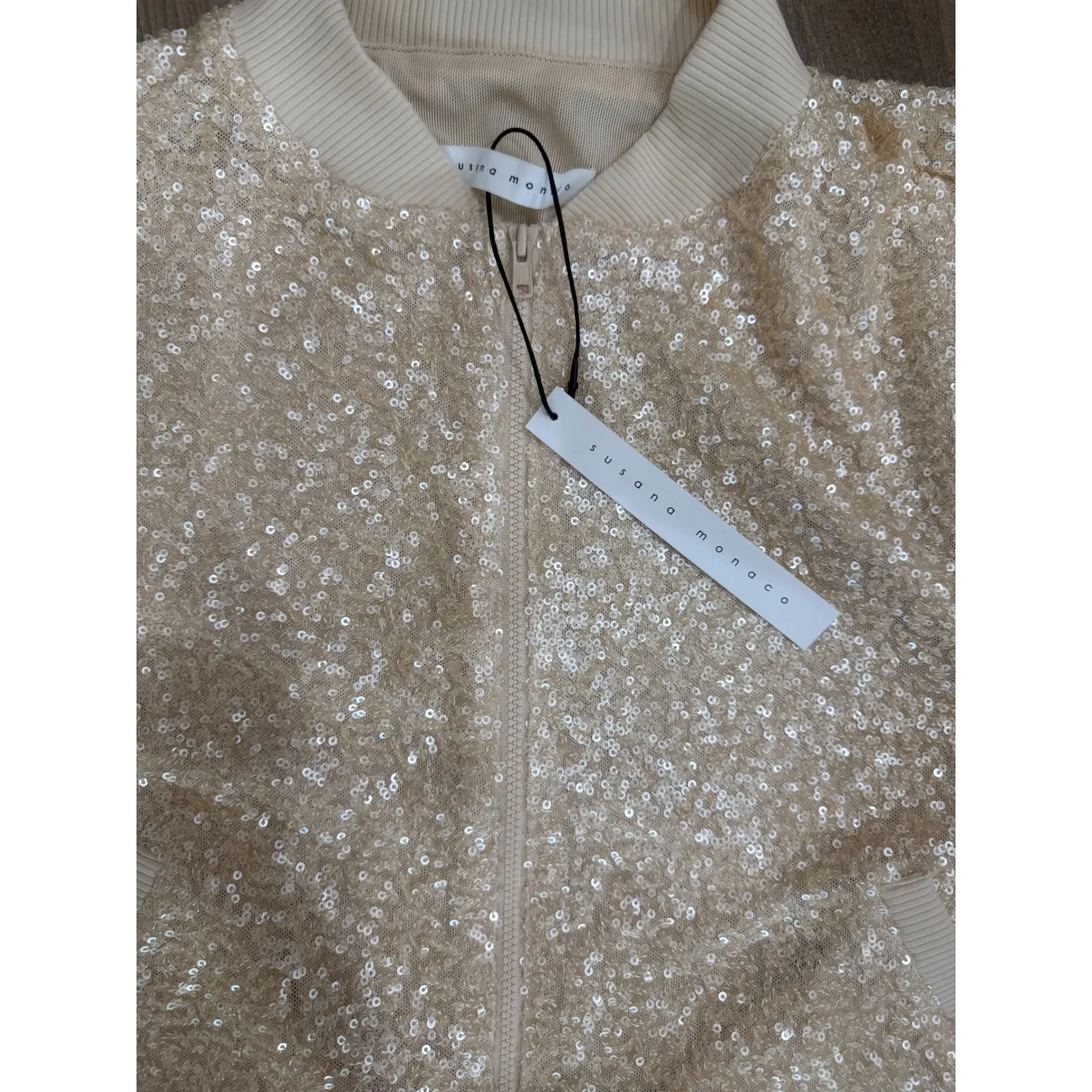 NWT Susana Monaco Sequin Bomber
Jacket Belgian Creme Sz Large
$258 - Image 5