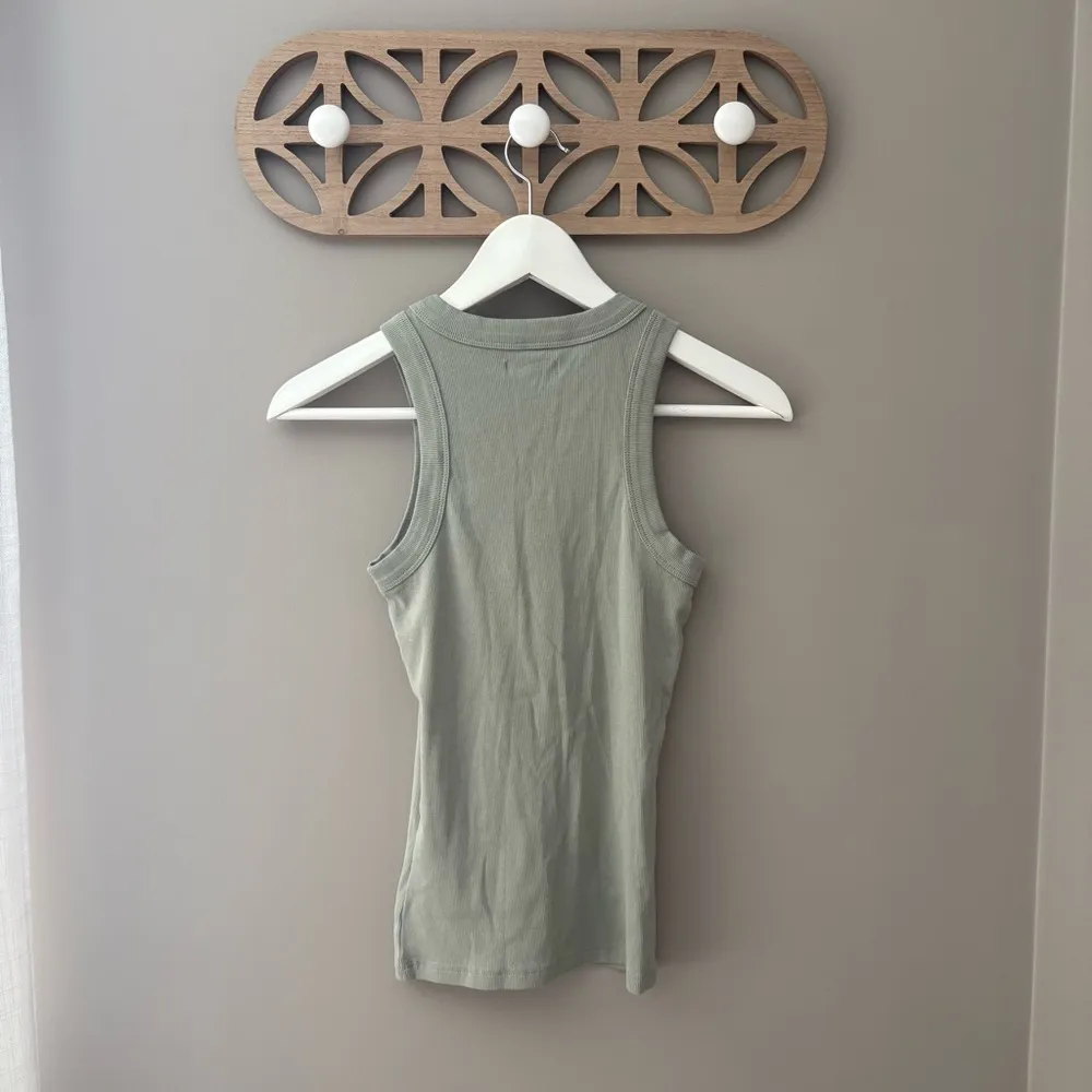 Madewell Crewneck Ribbed Tank Top Sage Green Sz XS - Image 7