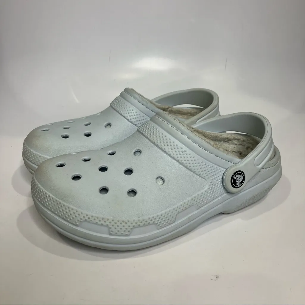 Crocs originals lined light blue women’s size 6‎ casual cozy slip on trendy - Image 5