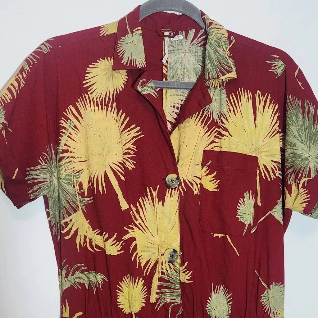 Free People Burgundy Tropical Print Short Romper Size XS Red and Gold Romper - Image 3