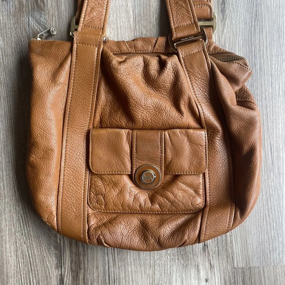 Michael Kors Camel Leather Large Hobo Shoulder Bag Gold Metal Y2K‎ Purse - Image 2