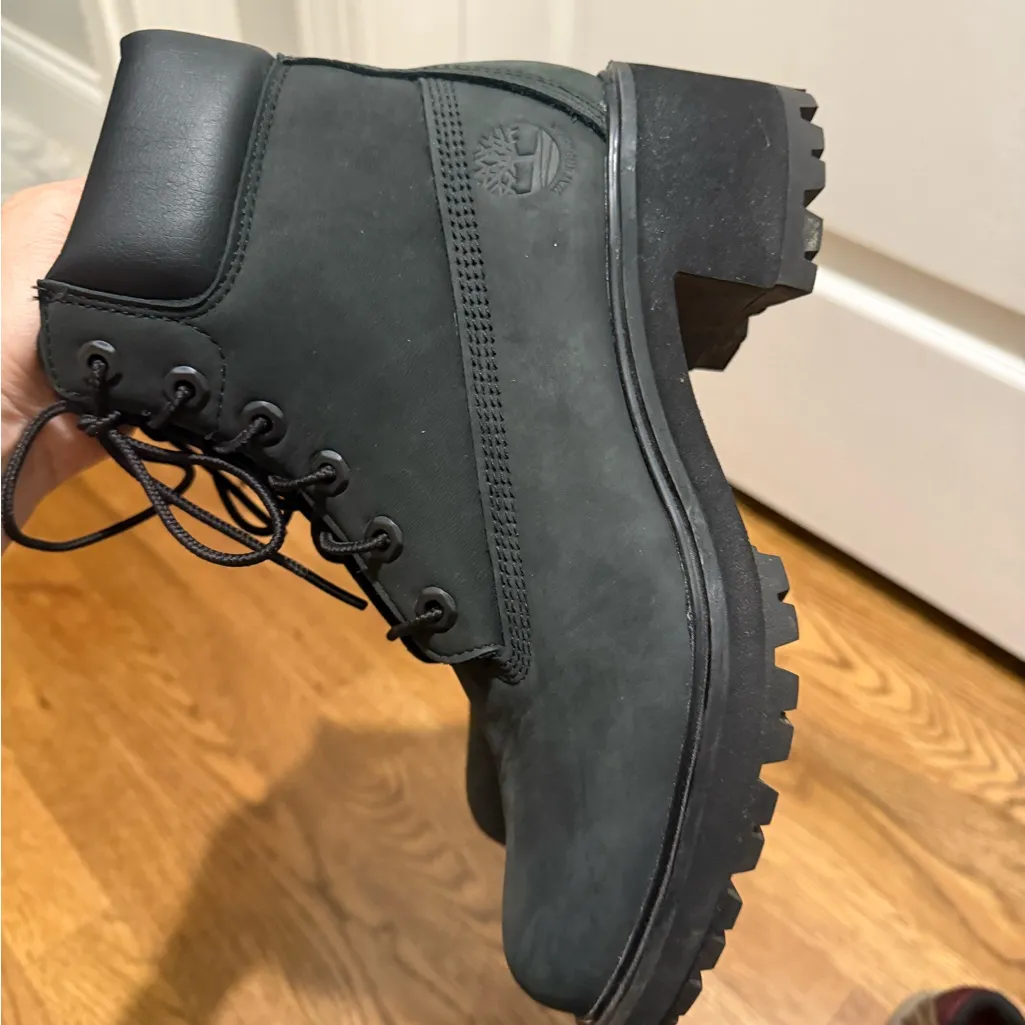 Timberland Women's Boots  size 7.5 - Image 8