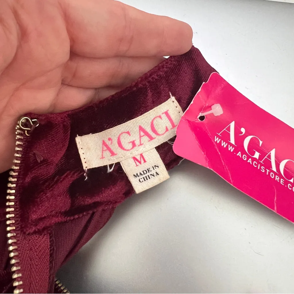 A’GACI Burgundy Velvet Bustier Crop Top with Choker Neck Size MEDIUM NWT - Image 5