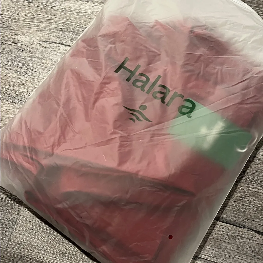 Halara NWT Flex™ High Waisted Zipper Pocket Shirred Straight Leg Work Pant - M - Image 10