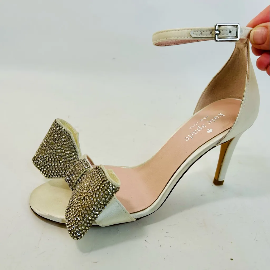 Kate Spade New York Gwenyth Crystal Bow Ankle Strap Sandal, Ivory Satin size 6 - Image 8