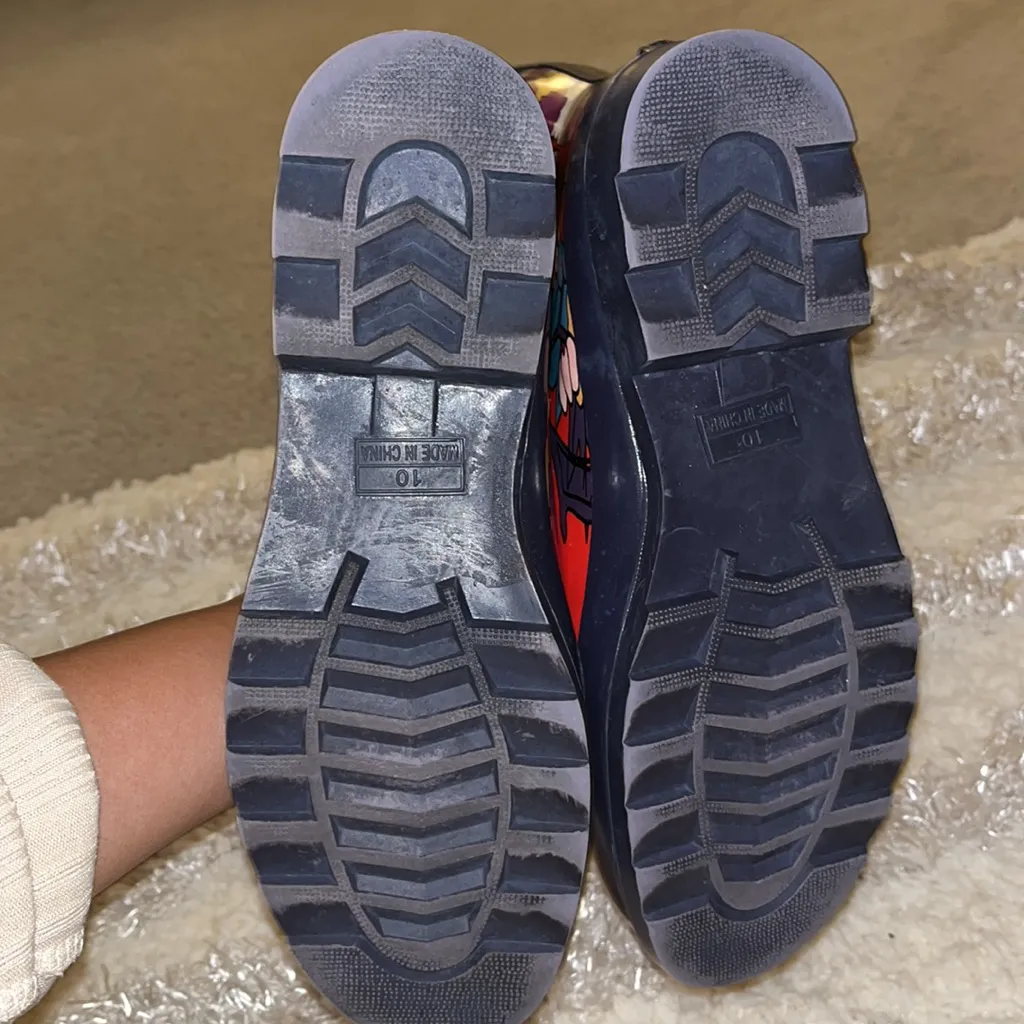 Sakroots rain boots size 10 - Image 7