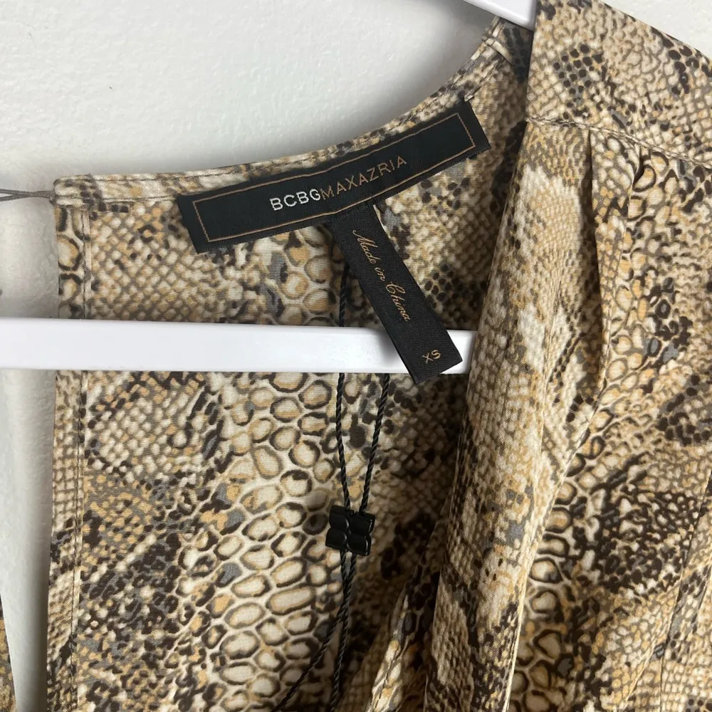 NWOT BCBG MAX AZRIA Silk Snake Print Drawstring Shorts Cowl Neck Romper SIZE XS - Image 3