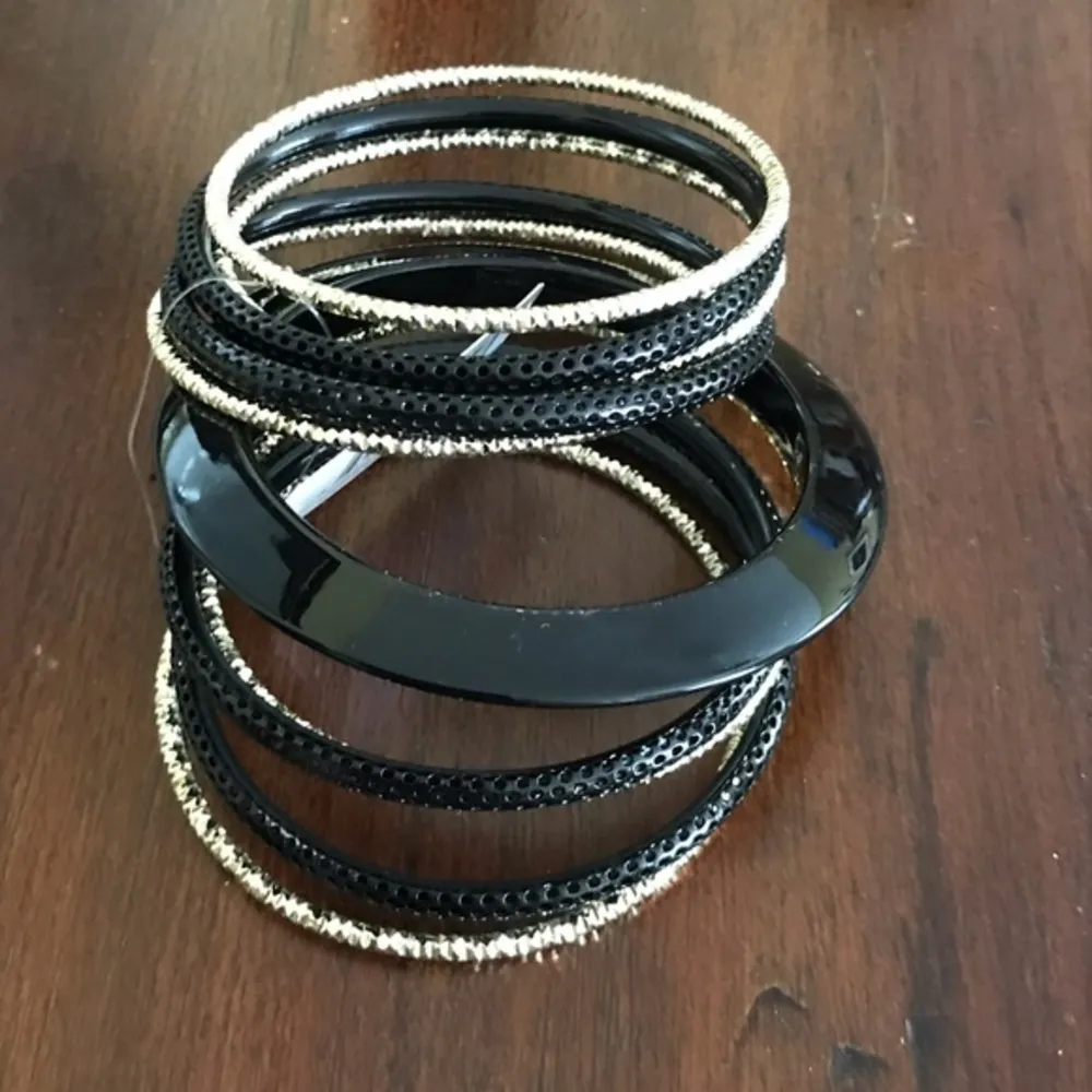 NWT Bracelets Bangle With Tag Bangle - Image 3