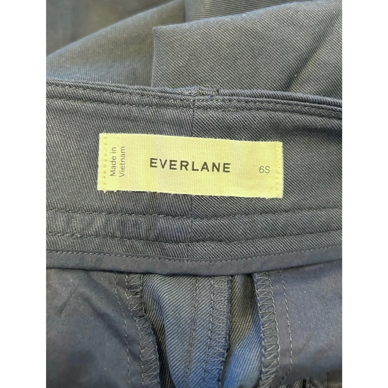 Everlane The Draper Tapered Pant in Buttersmooth Navy Blue 6 Short - Image 5