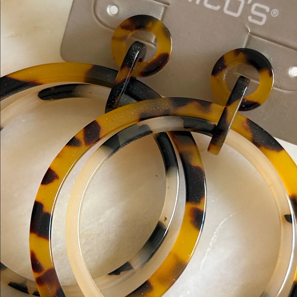 Chico's Women Suny Faux‎ Tortoise Drop Hoop Earrings Nickel Free Lightweight NEW - Image 2