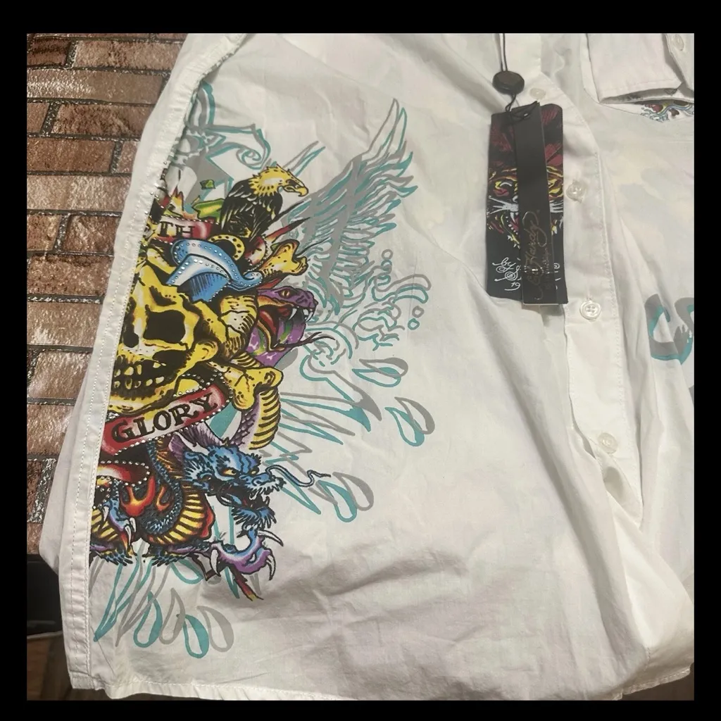Ed Hardy White Shirt with Black Tattoo Graphics - Image 9