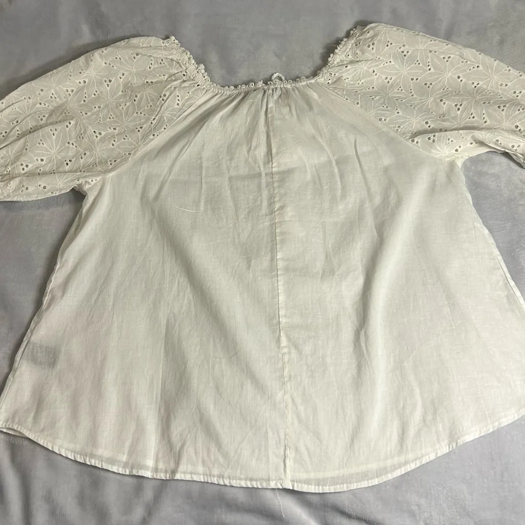 Unique spectrum  White Eyelet Blouse - Image 2