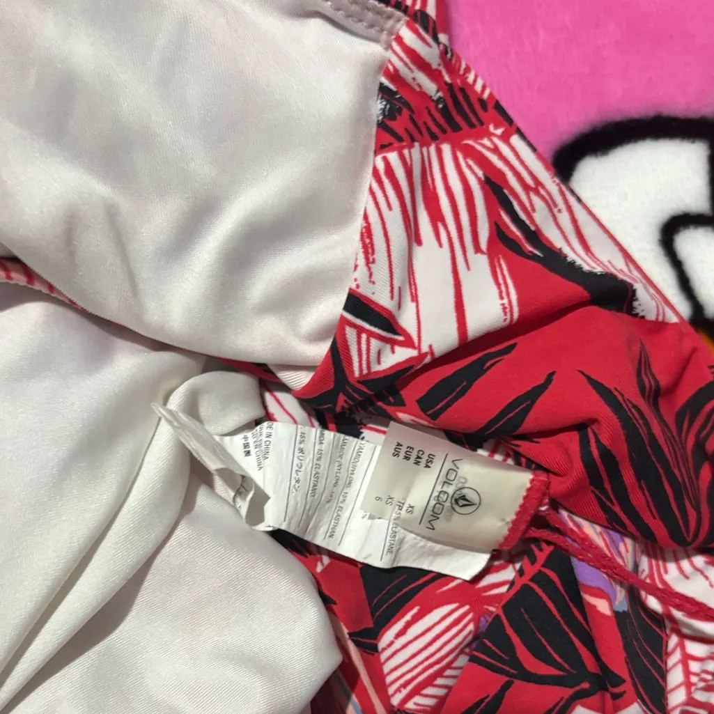 Volcom Red and Black Tropical Swimsuit - Image 4