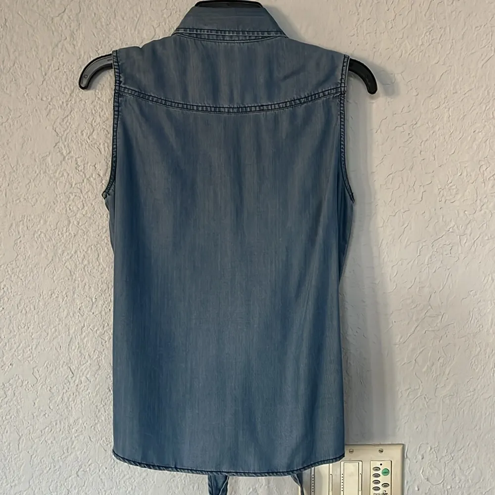 Denim sleeveless top - Image 2