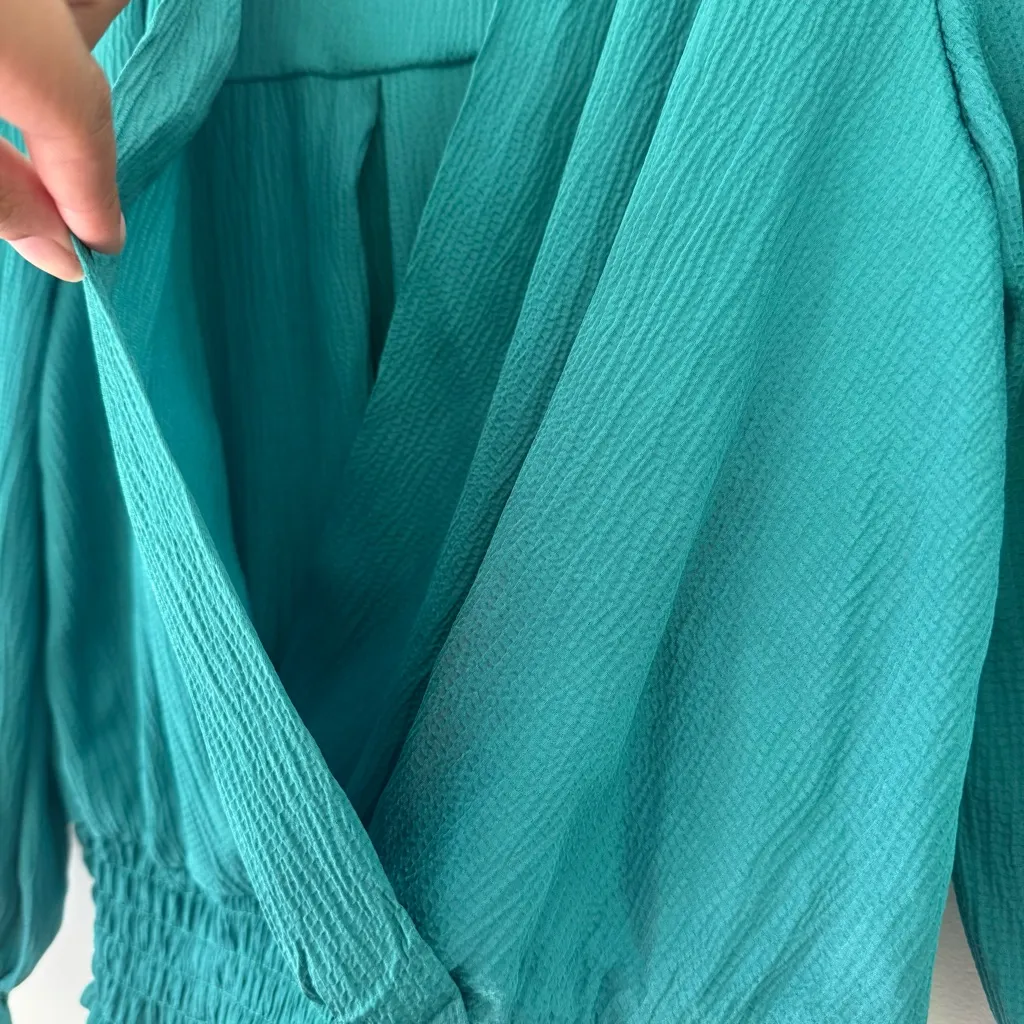 Monteau Green Faux Wrap Blouse Size S V-Neck Smocked Hem - Image 6