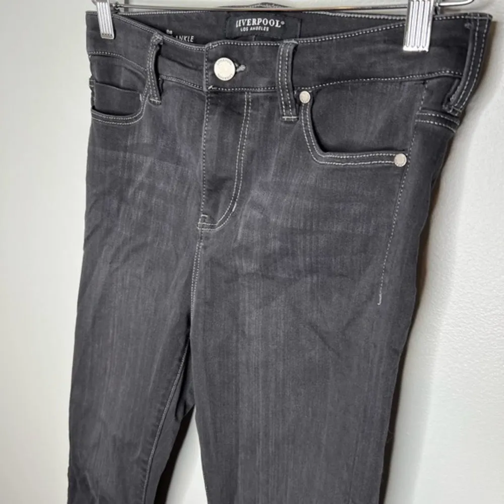 Liverpool high rise ankle jeans meteorite color zip button denim size 4 / 27 - Image 4