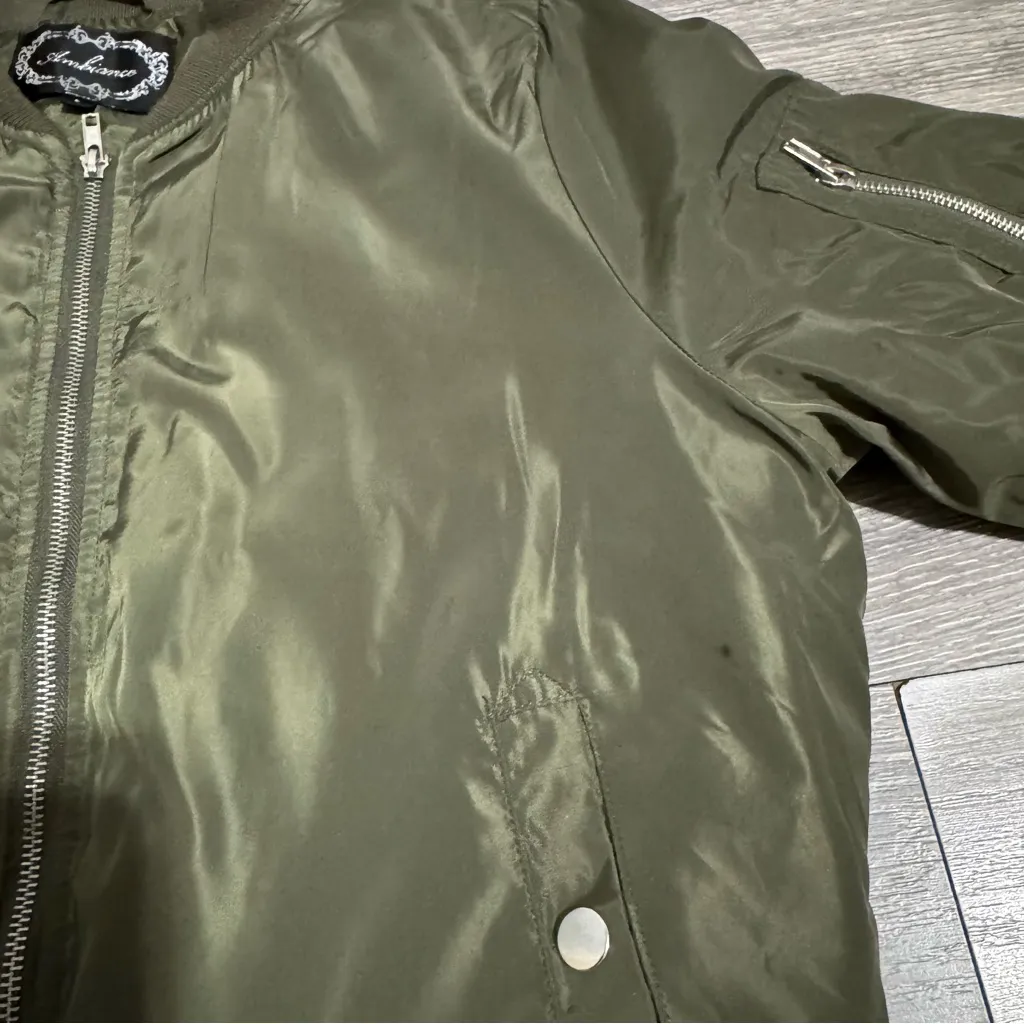 Ambiance Outerwear Woman Army Green Puffer Zip Up Jacket Size Large Pocket - Image 15